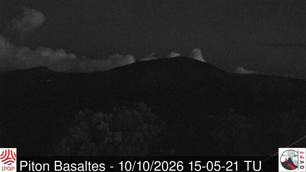 Dernière image de la webcam Piton Basalte — Piton de la Fournaise